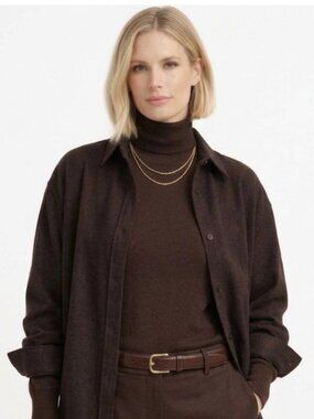 Theory Women's Virgin Wool Classic Shirt Size M Button‑Front. Capsule Wardrobe